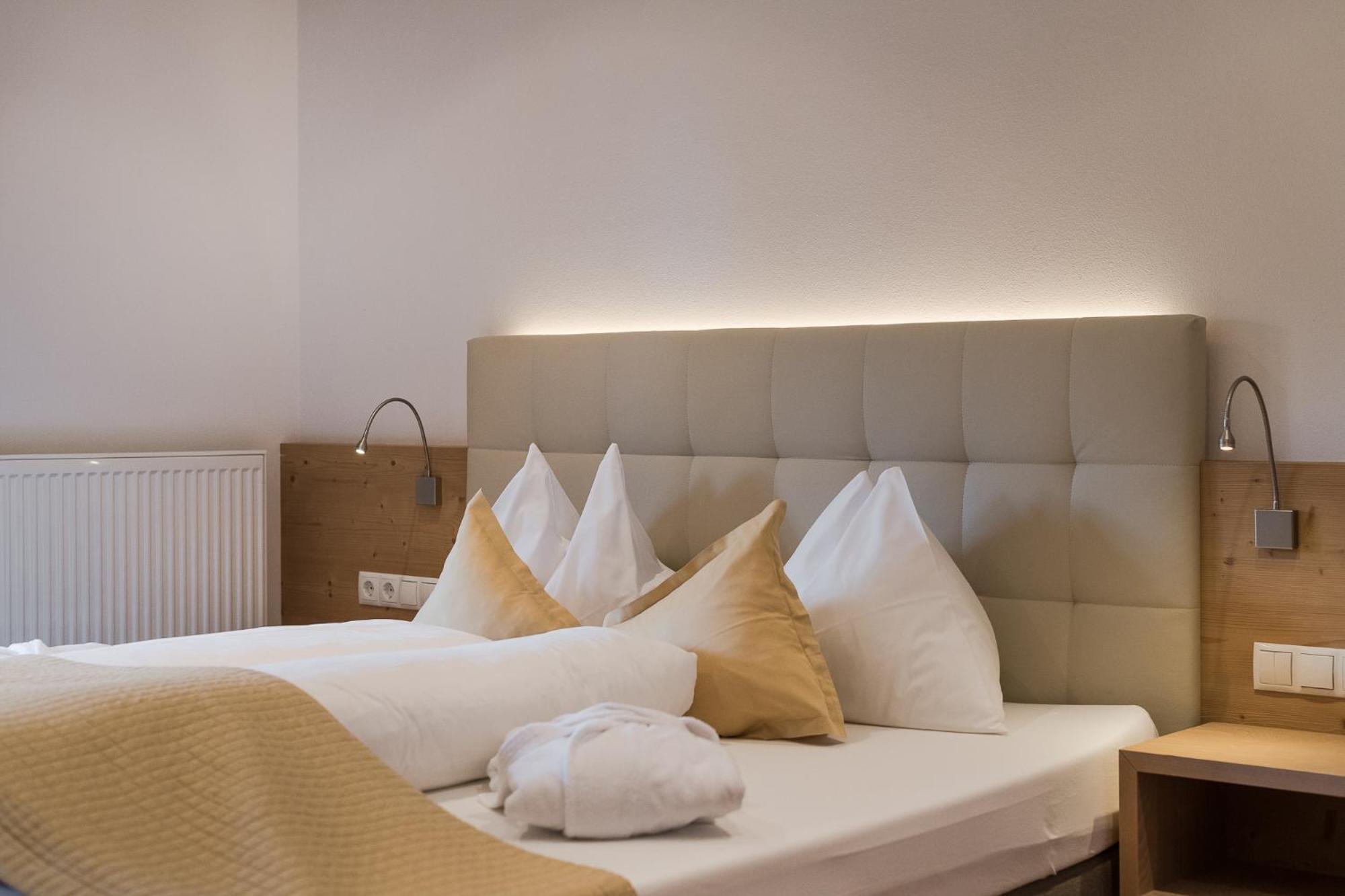 Hotel Kiendl Шена Номер фото