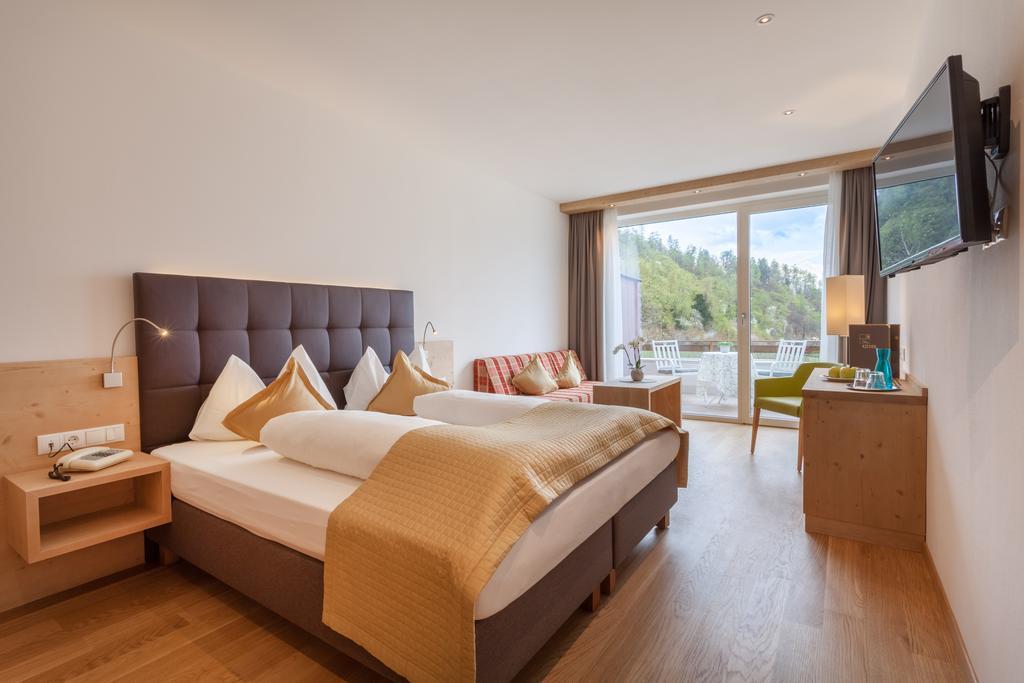 Hotel Kiendl Шена Екстер'єр фото